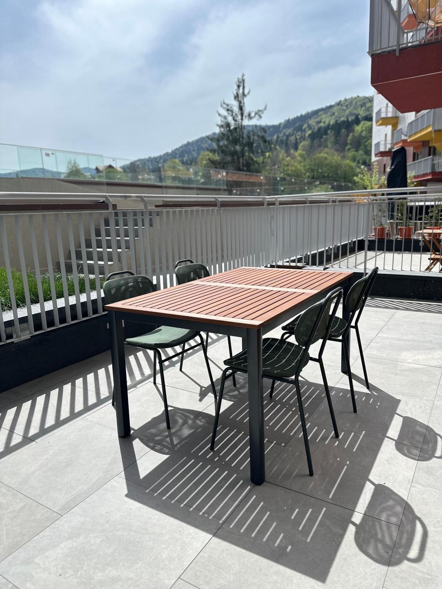 Joy Garden Apartment Sinaia Exterior photo